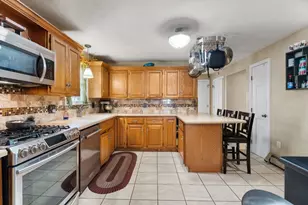 1236 Woonsocket Hill Rd, North Smithfield, RI 02896 - Photo 9