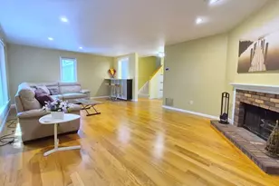 7 Indian Dawn, Wayland, MA 01778 - Photo 3