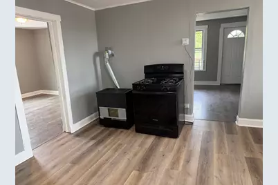 9 Henry St, Southbridge, MA 01550 - Photo 9