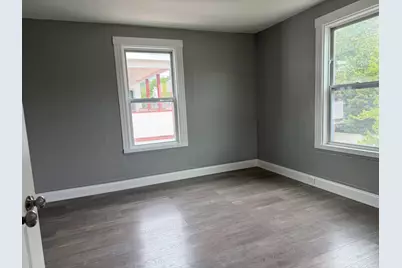 9 Henry St, Southbridge, MA 01550 - Photo 11