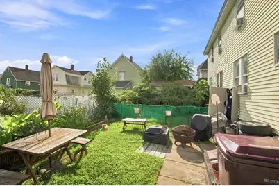 250-252 Winsor Street, Ludlow, MA 01056 - Photo 19
