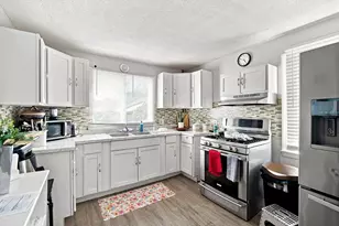 250252 Winsor St, Ludlow, MA 01056 - Photo 23