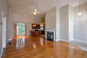 30 Holly Ln, Dracut, MA 01826 - Photo 13