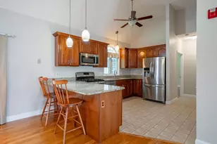30 Holly Ln, Dracut, MA 01826 - Photo 7