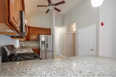 30 Holly Lane #30, Dracut, MA 01826 - Photo 9