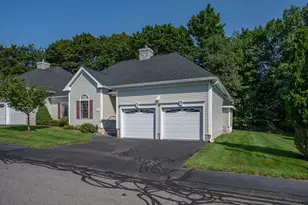 30 Holly Ln, Dracut, MA 01826 - Photo 1