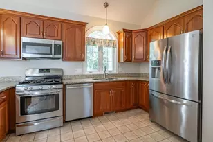 30 Holly Ln, Dracut, MA 01826 - Photo 5
