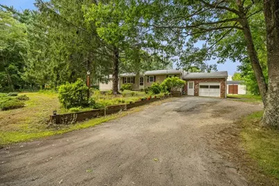 7 Crocker St, Middleborough, MA 02346 - Photo 5