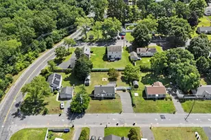 133 Denwall Dr, Springfield, MA 01119 - Photo 5