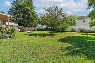 133 Denwall Dr, Springfield, MA 01119 - Photo 3