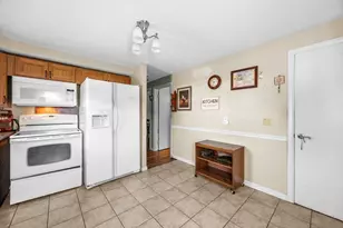 133 Denwall Dr, Springfield, MA 01119 - Photo 9