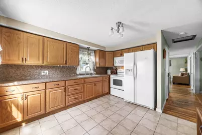 133 Denwall Dr, Springfield, MA 01119 - Photo 7