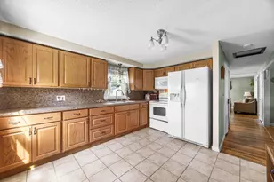 133 Denwall Dr, Springfield, MA 01119 - Photo 7