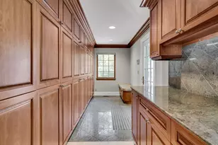 72 Beverly Rd, Brookline, MA 02467 - Photo 15