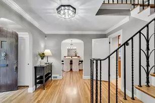 72 Beverly Rd, Brookline, MA 02467 - Photo 7