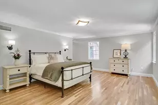 72 Beverly Rd, Brookline, MA 02467 - Photo 21