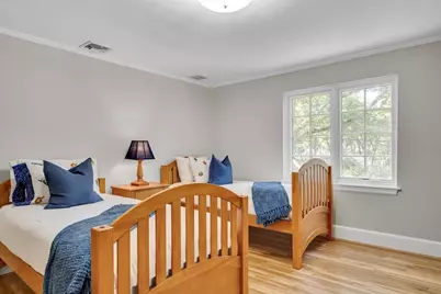 72 Beverly Rd, Brookline, MA 02467 - Photo 31
