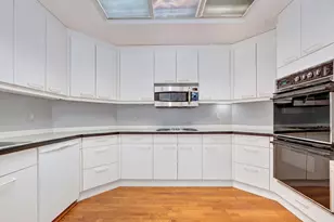 99-10 Florence St, Newton, MA 02472 - Photo 17