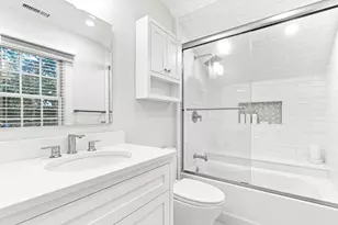 151 Oakland St, Wellesley, MA 02481 - Photo 23