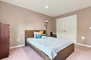 18 Daffodil Ct, Grafton, MA 01560 - Photo 27