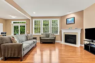 18 Daffodil Ct, Grafton, MA 01560 - Photo 7