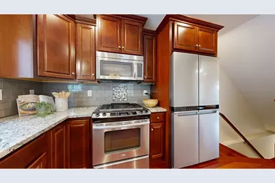 50 Marivista Ave, Waltham, MA 02451 - Photo 9