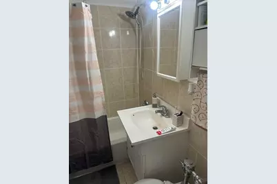 879 Beacon St #21, Boston, MA 02215 - Photo 5