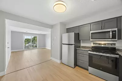 244 Mount Vernon St #9, Lawrence, MA 01843 - Photo 7