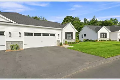 76 Villa Dr #76, Agawam, MA 01030 - Photo 1