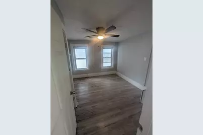 17 Ward St, Worcester, MA 01610 - Photo 5