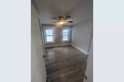 17 Ward St, Worcester, MA 01610 - Photo 5