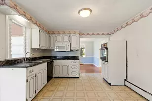 4 Mayflower, Stoneham, MA 02180 - Photo 13