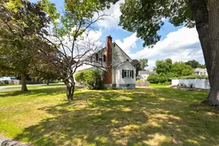 4 Mayflower, Stoneham, MA 02180 - Photo 3