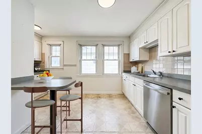 18 Wheelwright #18, Medford, MA 02155 - Photo 5