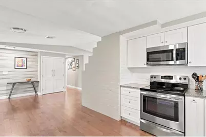 53 Bradford Rd, Framingham, MA 01701 - Photo 7