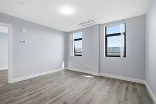 632 Centre St, Boston, MA 02139 - Photo 9