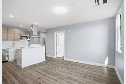 632 Centre St #305, Boston, MA 02139 - Photo 1
