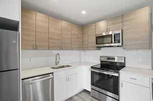 632 Centre St, Boston, MA 02139 - Photo 3