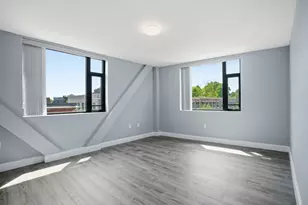 632 Centre St, Boston, MA 02139 - Photo 7
