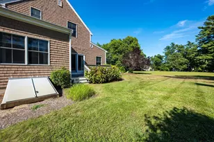 20 Hathaway Pond Cir, Rochester, MA 02770 - Photo 5