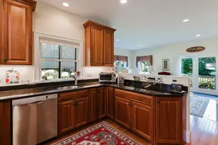 20 Hathaway Pond Cir, Rochester, MA 02770 - Photo 13