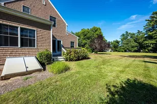 20 Hathaway Pond Cir, Rochester, MA 02770 - Photo 5