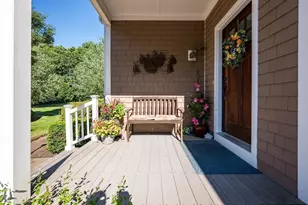 20 Hathaway Pond Cir, Rochester, MA 02770 - Photo 3