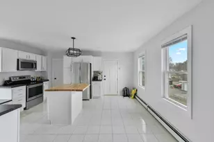 76 Plain St, Taunton, MA 02780 - Photo 7