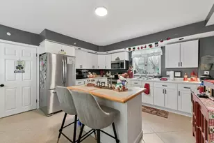76 Plain St, Taunton, MA 02780 - Photo 17