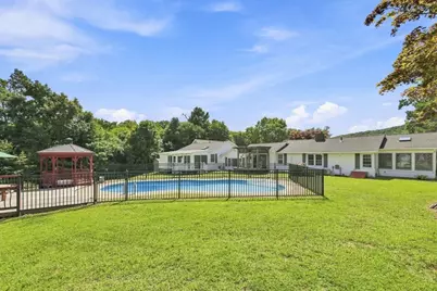 102 Lakeside Dr, Monson, MA 01057 - Photo 33