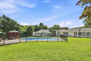 102 Lakeside Dr, Monson, MA 01057 - Photo 33