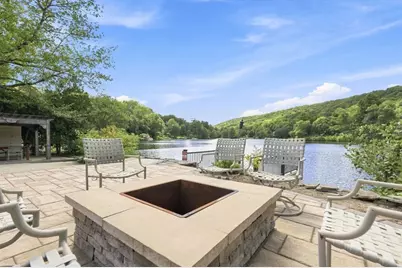 102 Lakeside Dr, Monson, MA 01057 - Photo 3