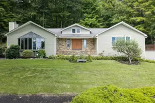 48 Davis Rd, Millbury, MA 01527 - Photo 5