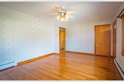 7 Cedarcrest Rd, Salem, MA 01970 - Photo 5